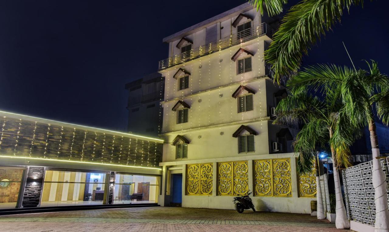 Treebo Trip Mittal Gardens Hotel Siliguri Ngoại thất bức ảnh