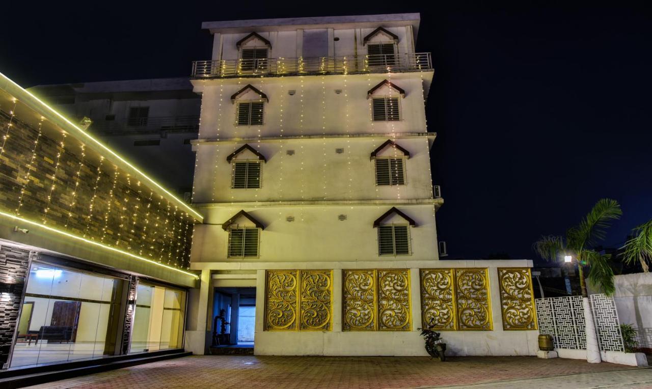 Treebo Trip Mittal Gardens Hotel Siliguri Ngoại thất bức ảnh
